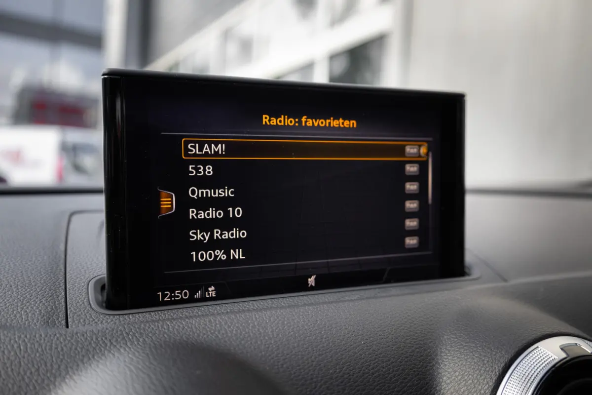 2.0 TFSI 310 pk S3 Quattro Pro Line Plus S-Line /Facelift/ Pano-Dak/ Matrix-Led/ Adap.Cruise/ B&O-Sound/ Dynamic-Steering/ Sport-Stoelen/ Stoel.Verw. Park.Sens/ 19'' LMV