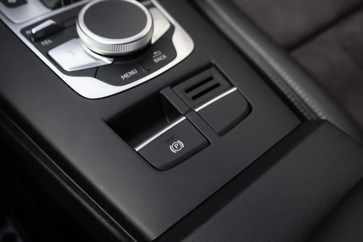 2.0 TFSI 310 pk S3 Quattro Pro Line Plus S-Line /Facelift/ Pano-Dak/ Matrix-Led/ Adap.Cruise/ B&O-Sound/ Dynamic-Steering/ Sport-Stoelen/ Stoel.Verw. Park.Sens/ 19'' LMV