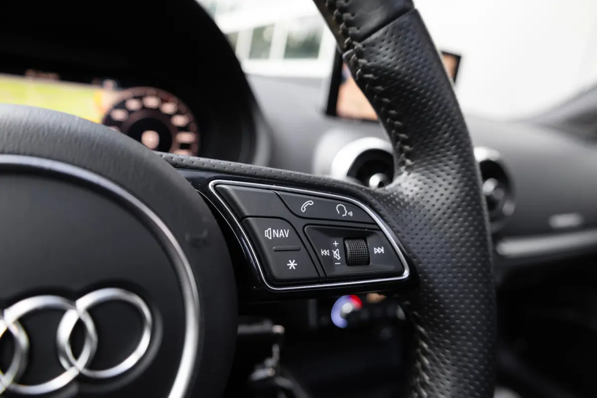 2.0 TFSI 310 pk S3 Quattro Pro Line Plus S-Line /Facelift/ Pano-Dak/ Matrix-Led/ Adap.Cruise/ B&O-Sound/ Dynamic-Steering/ Sport-Stoelen/ Stoel.Verw. Park.Sens/ 19'' LMV