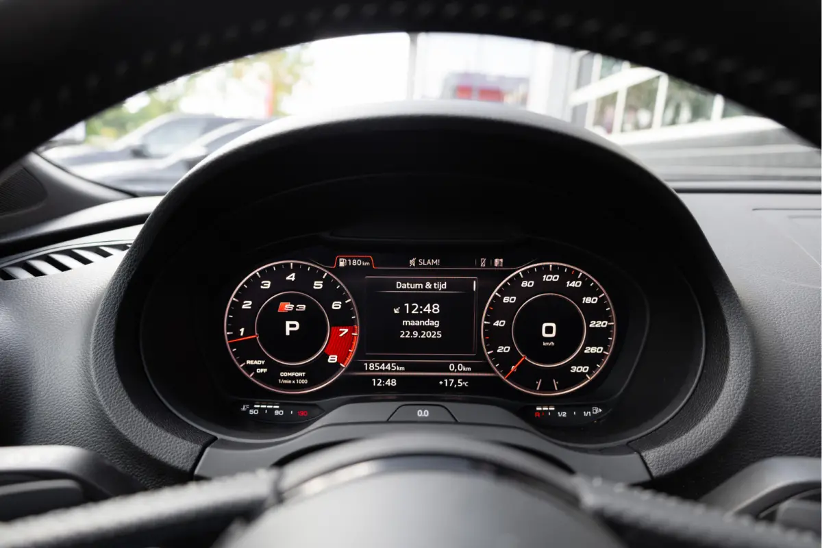 2.0 TFSI 310 pk S3 Quattro Pro Line Plus S-Line /Facelift/ Pano-Dak/ Matrix-Led/ Adap.Cruise/ B&O-Sound/ Dynamic-Steering/ Sport-Stoelen/ Stoel.Verw. Park.Sens/ 19'' LMV