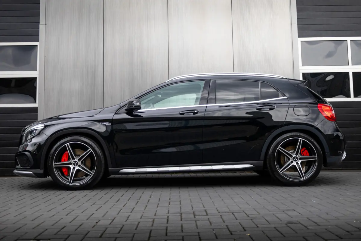 45 AMG 361 pk 4MATIC AMG-Sportpakket / Xenon/ Schaal-Stoelen/ Stoel.Verw/ Park.Sens/ Climate/ Cruise-Controle/ 19'' LMV