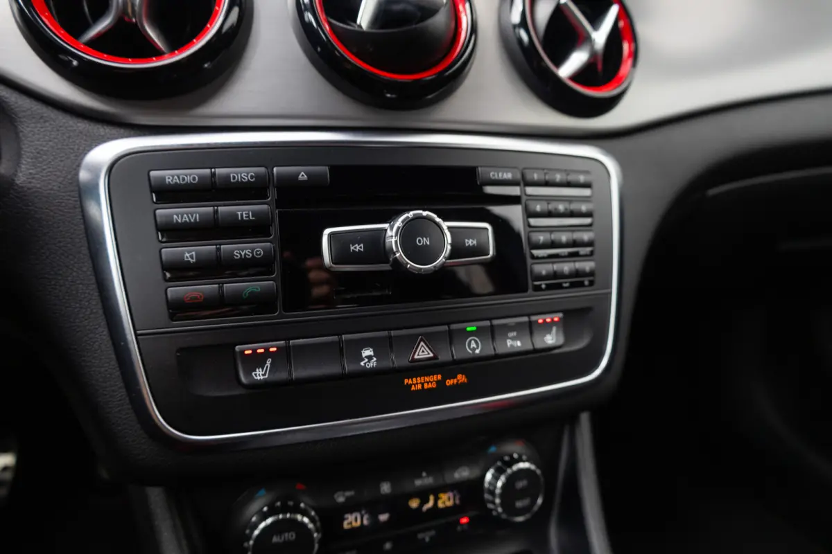 45 AMG 361 pk 4MATIC AMG-Sportpakket / Xenon/ Schaal-Stoelen/ Stoel.Verw/ Park.Sens/ Climate/ Cruise-Controle/ 19'' LMV
