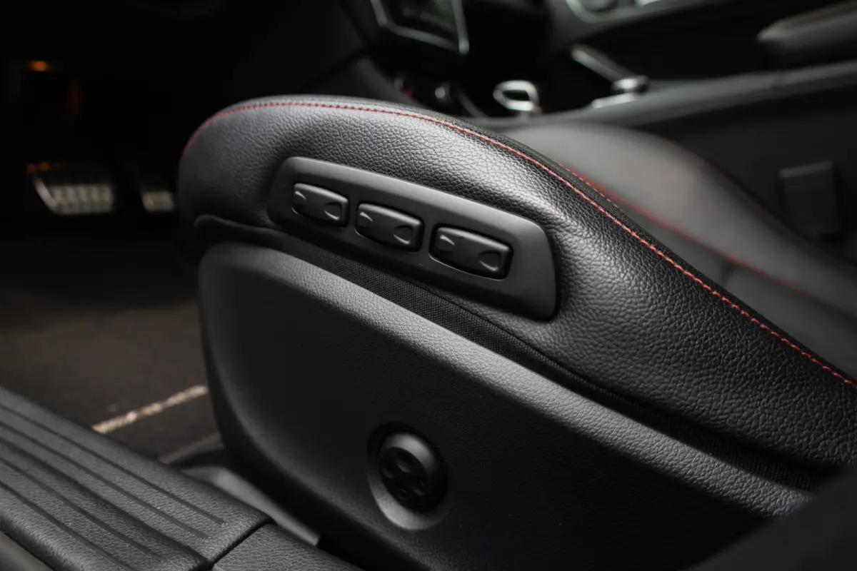 45 AMG 361 pk 4MATIC AMG-Sportpakket / Xenon/ Schaal-Stoelen/ Stoel.Verw/ Park.Sens/ Climate/ Cruise-Controle/ 19'' LMV