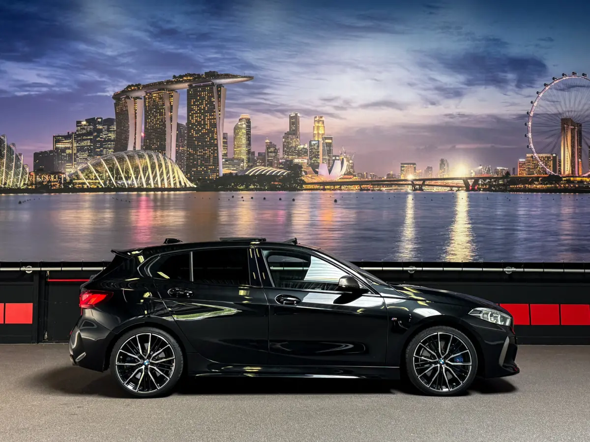 M135i xDrive High Ex H/K|Schuifdak|Camera|Leder