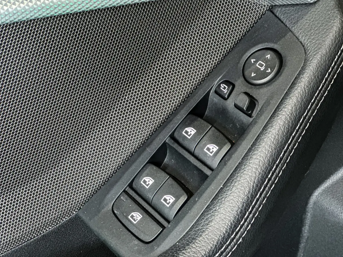 M135i xDrive High Ex H/K|Schuifdak|Camera|Leder