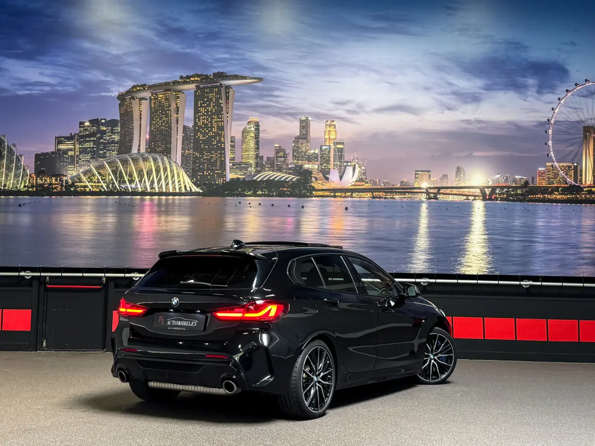 M135i xDrive High Ex H/K|Schuifdak|Camera|Leder