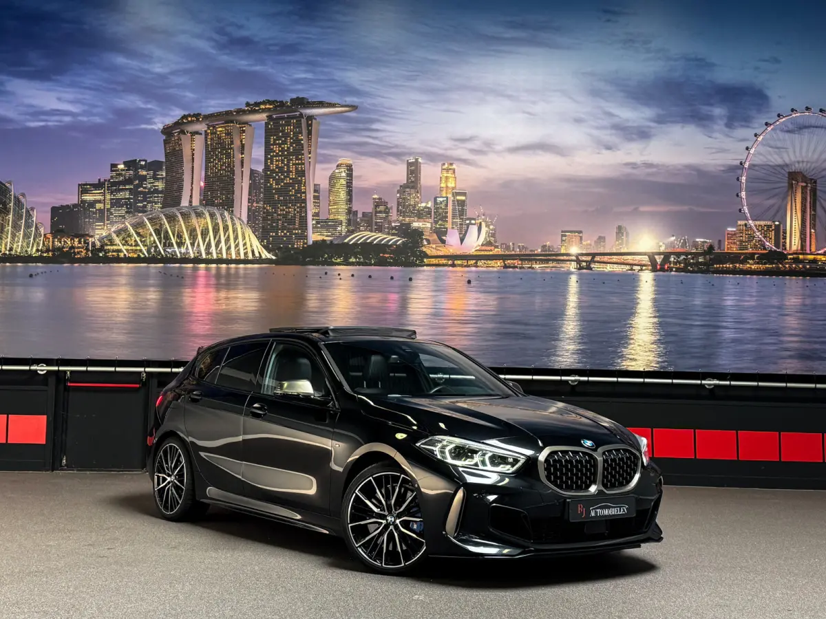 M135i xDrive High Ex H/K|Schuifdak|Camera|Leder