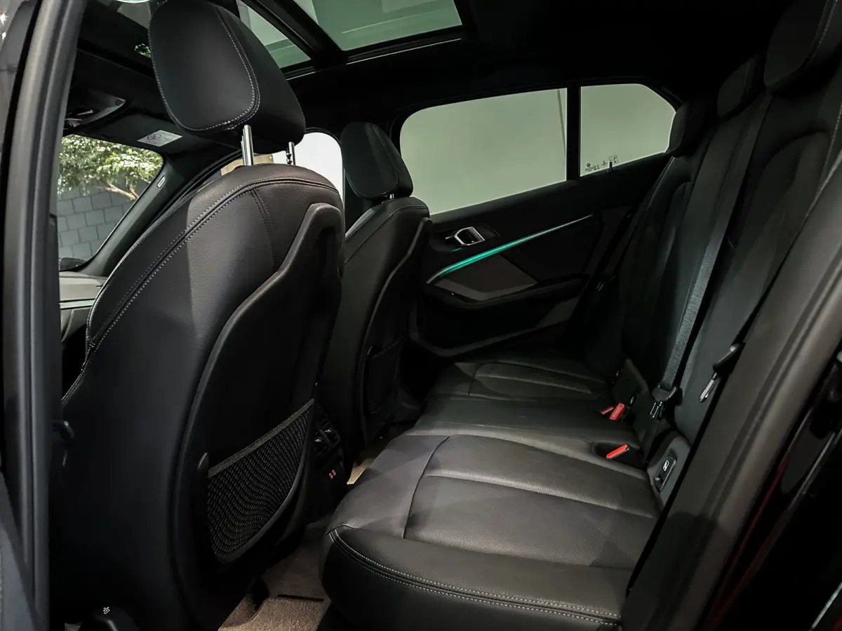 M135i xDrive High Ex H/K|Schuifdak|Camera|Leder