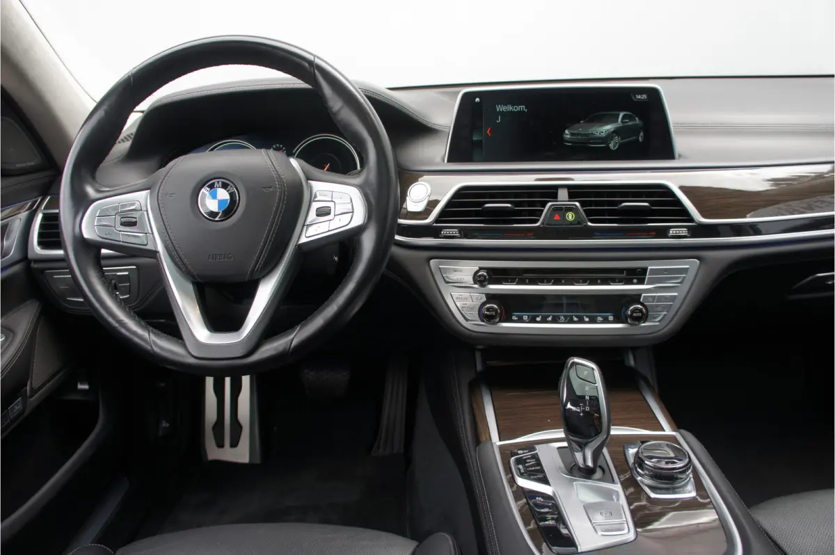 750i xDrive M sportpakket, camera rondom