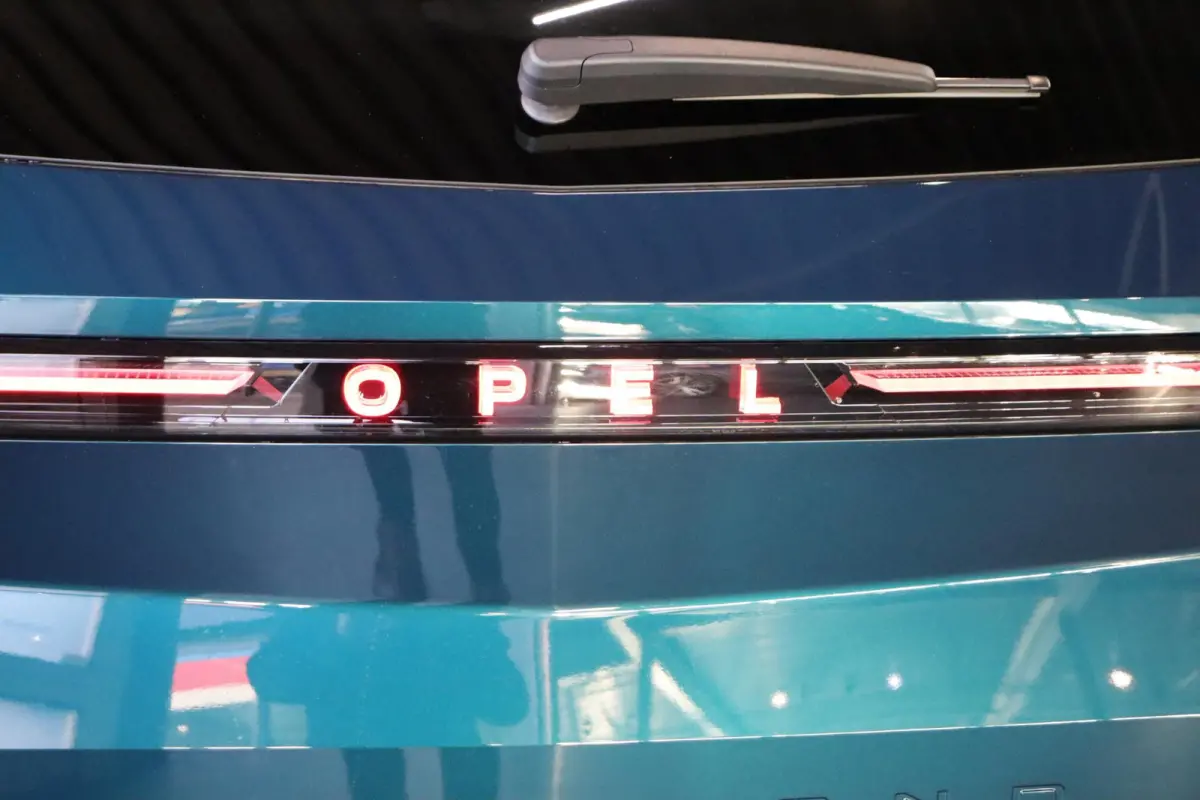 1.2 Turbo Hybrid Business Edition Panoramadak Tech. pakket info. pakket nieuw te bestellen