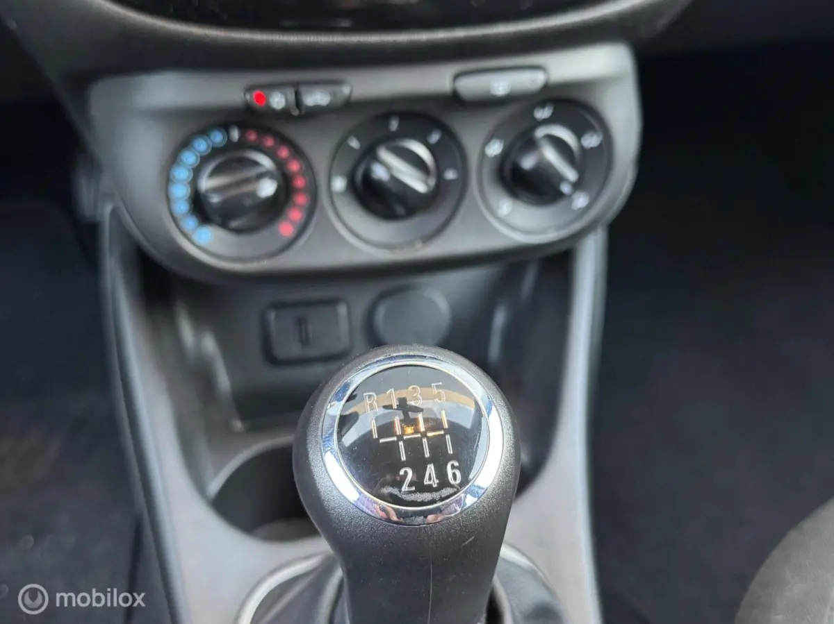 1.0 Turbo Edition 2016, Carplay, A/C, PDC, Cruise