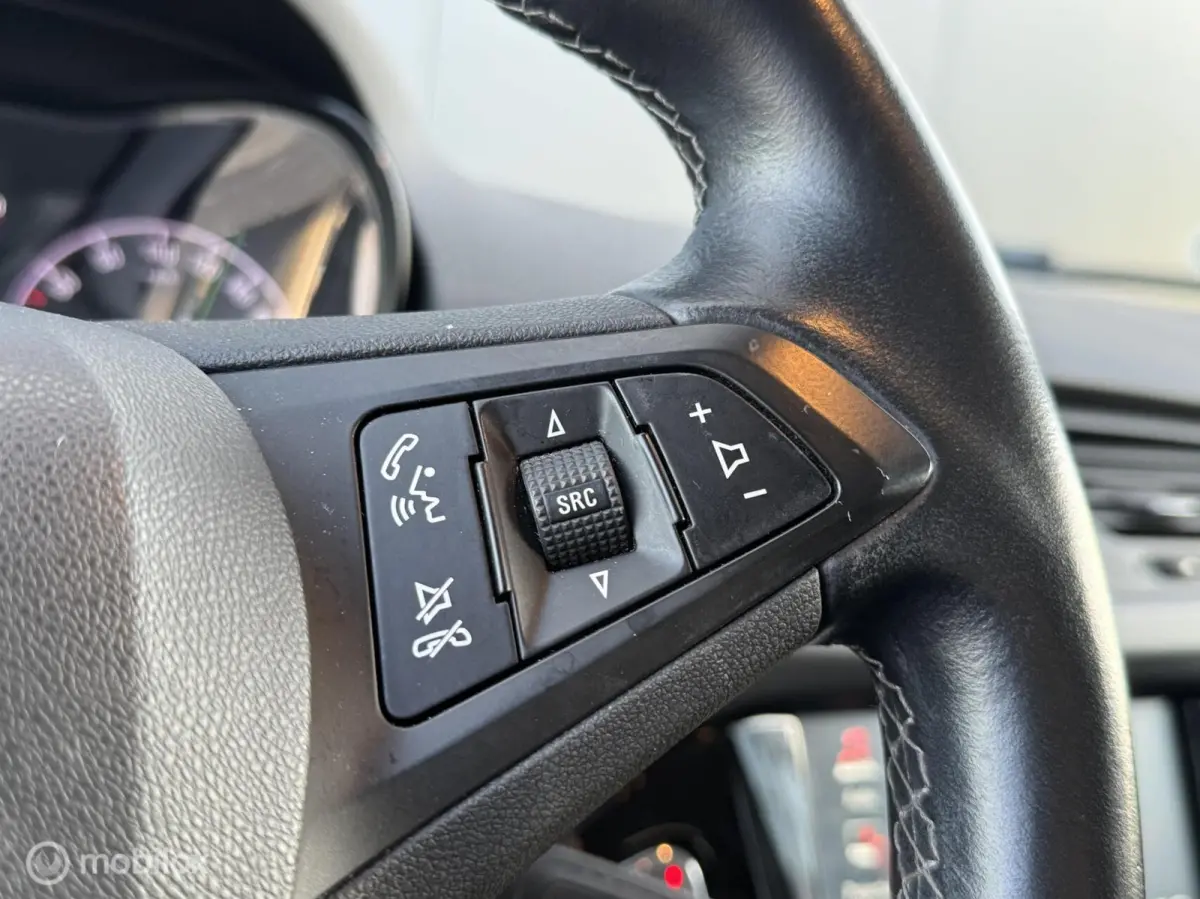 1.0 Turbo Edition 2016, Carplay, A/C, PDC, Cruise