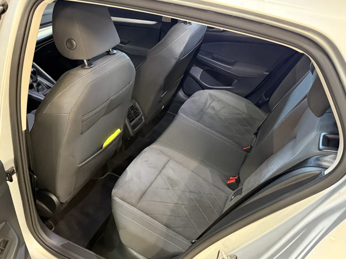 1.5 TSI Life Business | Memory stoelen | Camera | Full LED | Apple Carplay