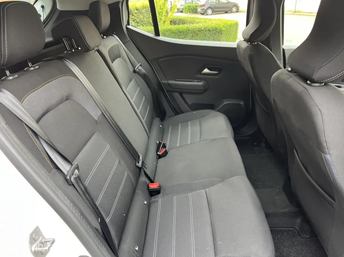 Stepway 1.0 TCe 100 Bi-Fuel Essential