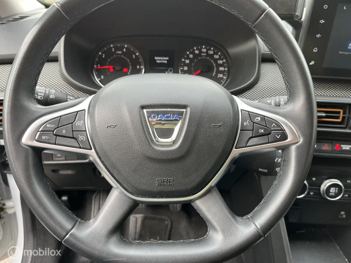 Stepway 1.0 TCe 100 Bi-Fuel Essential