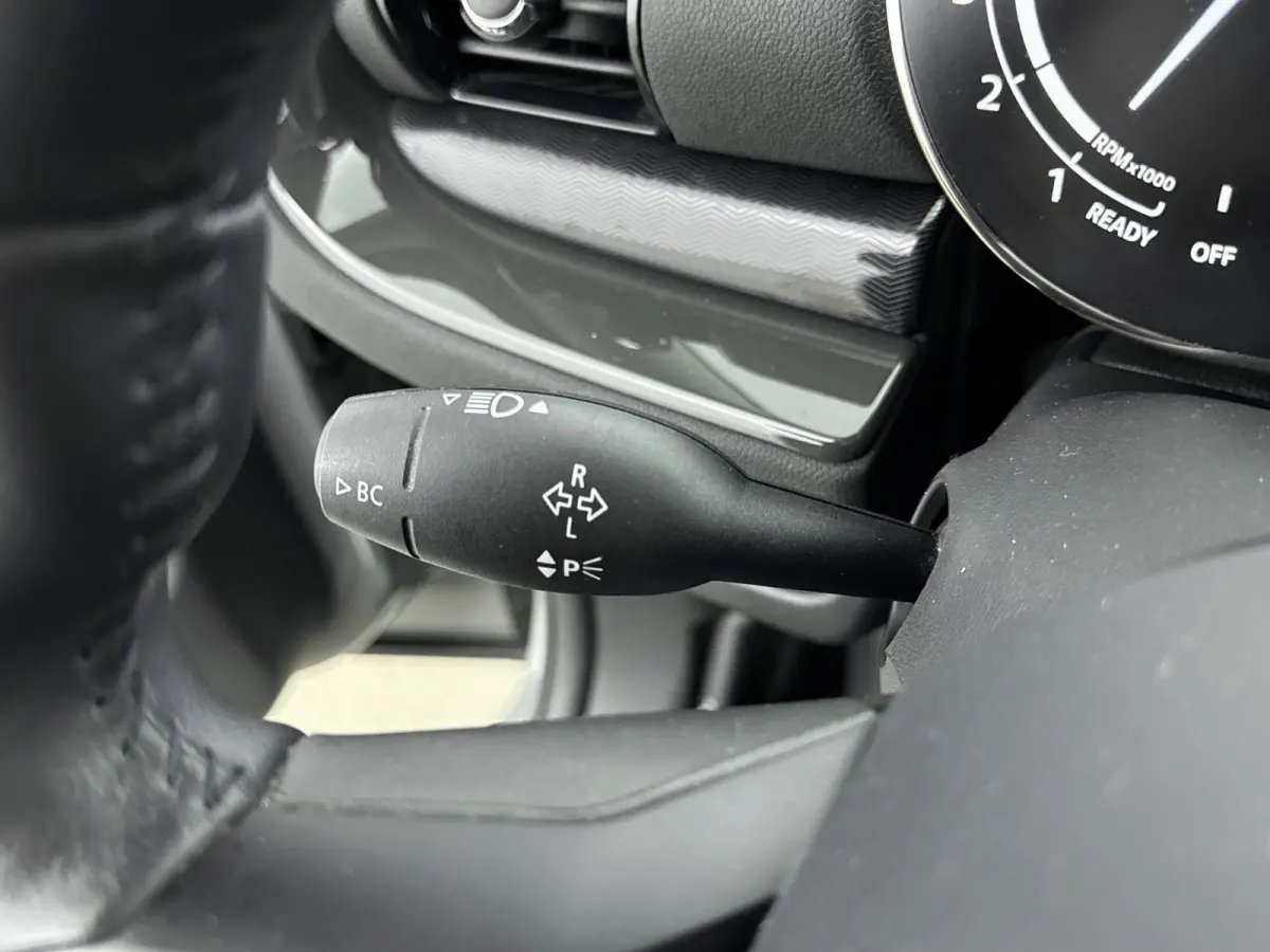 1.5 Cooper Business Edition 136PK | Automaat | Achteruitrijcamera | Navigatie | Climate Control | Stoelverwarming | LED Koplampen