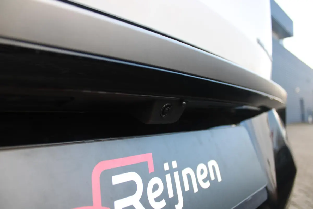 GT 325PK LAUNCH EDITION DUAL MOTOR 73KWH | PANORAMISCH SCHUIF / KANTELDAK | PREMIUM HIFI FOCAL | LEDEREN BEKLEDING NAPPA | ELEKTRISCH VERSTELBARE VOOR STOELEN, MET GEHEUGENFUNCTIE OP BESTUUR