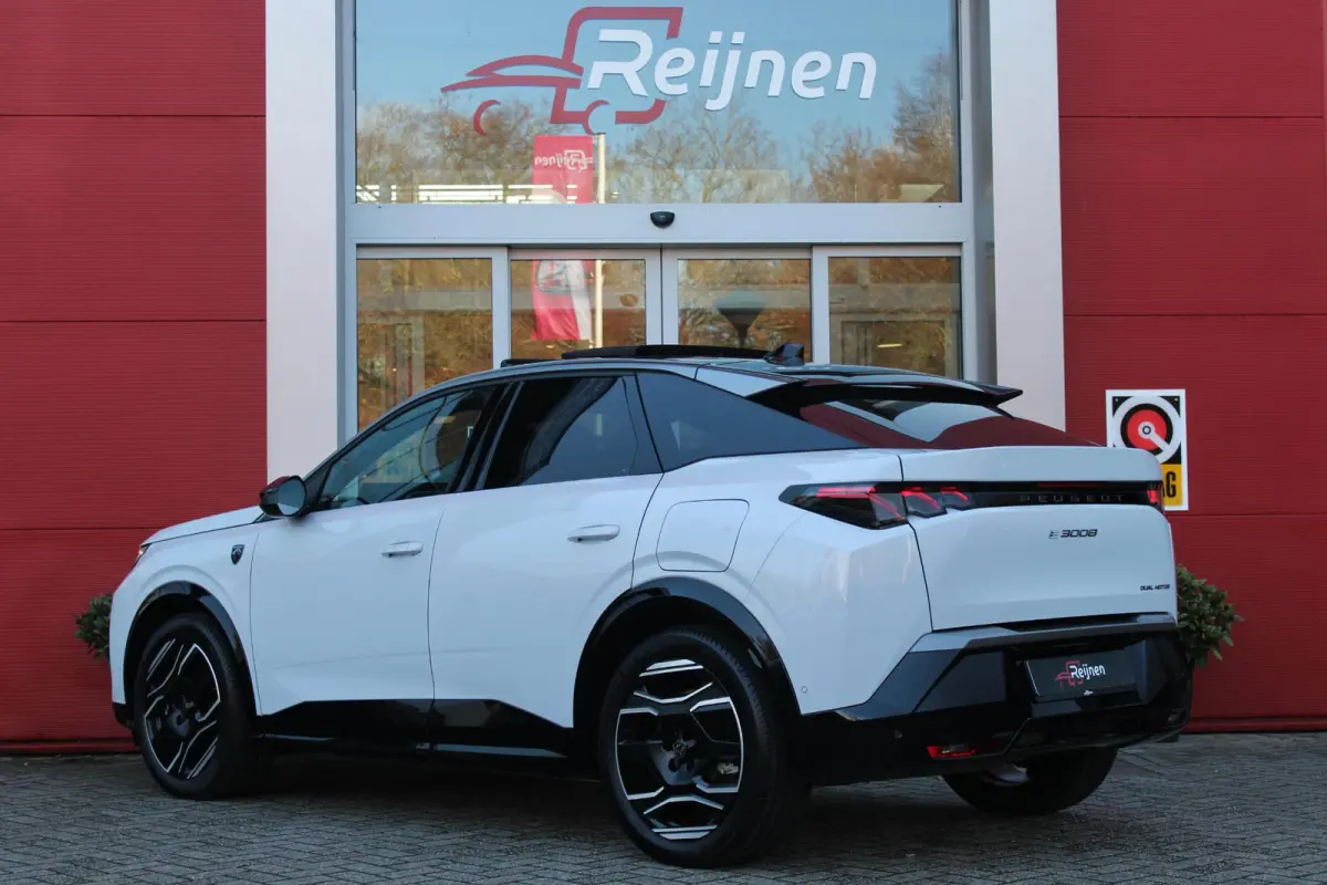 GT 325PK LAUNCH EDITION DUAL MOTOR 73KWH | PANORAMISCH SCHUIF / KANTELDAK | PREMIUM HIFI FOCAL | LEDEREN BEKLEDING NAPPA | ELEKTRISCH VERSTELBARE VOOR STOELEN, MET GEHEUGENFUNCTIE OP BESTUUR