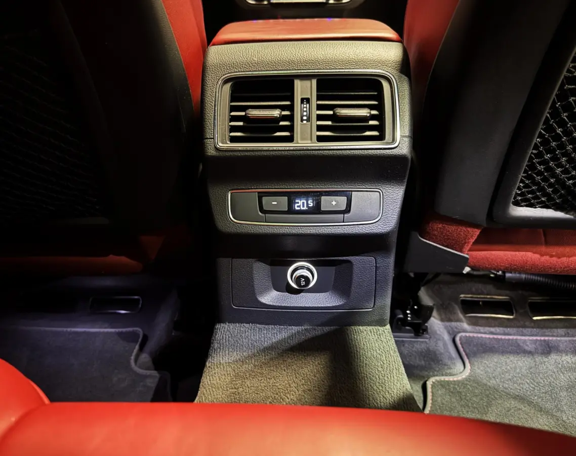 SQ5 3.0 TFSI V6 Quattro|PANO|SFEER|KEYLESS|VIRTUAL|CARBON