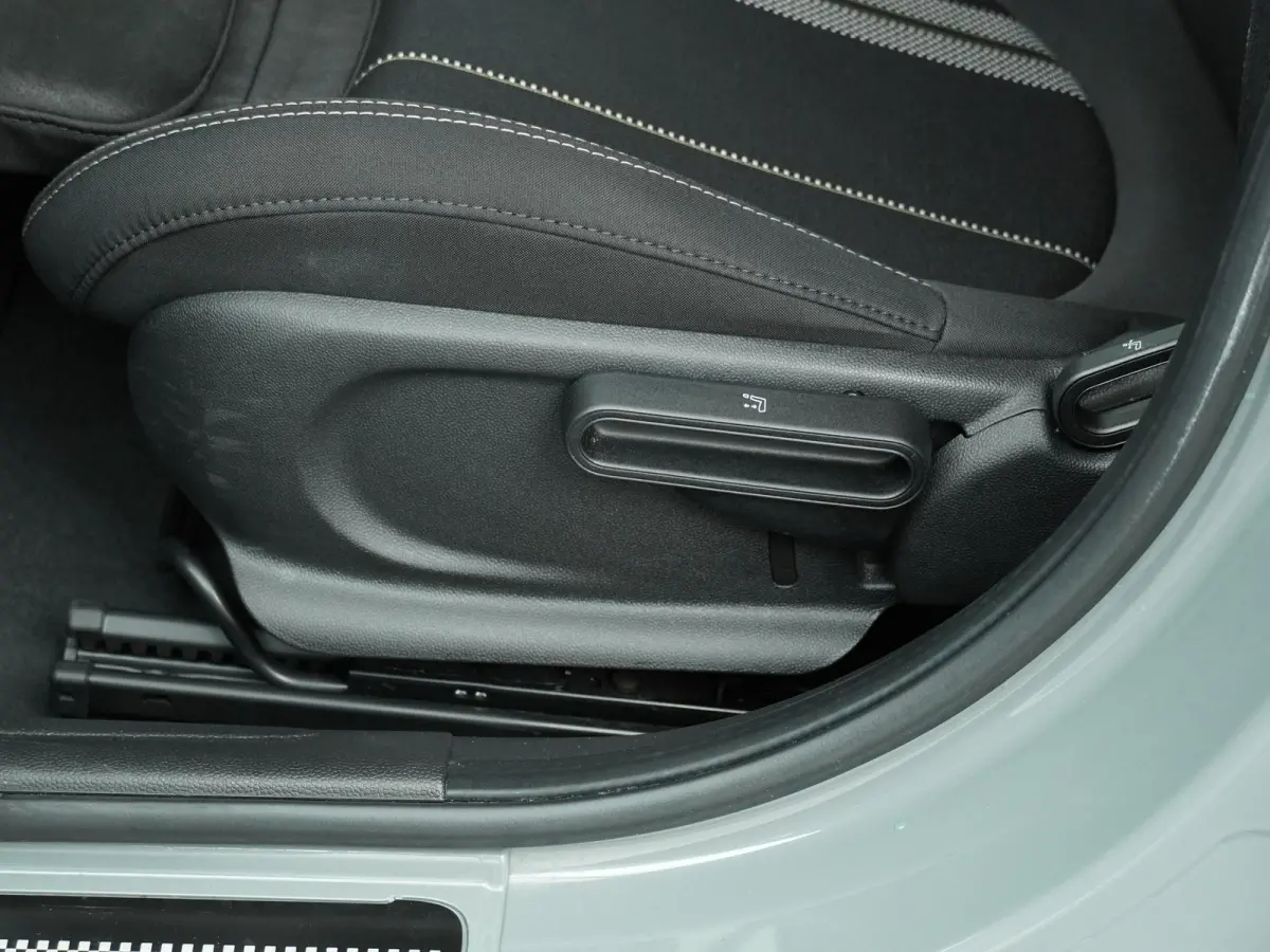 Cooper Chili | JCW-trim | NAVI | CRUISE |