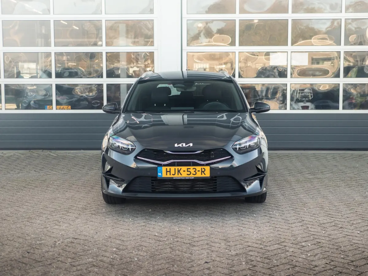 1.0 T-GDi Design Edition l Navigatie l Stoel en stuurwielverwarming l EL. kofferklep l JBL premium Sound