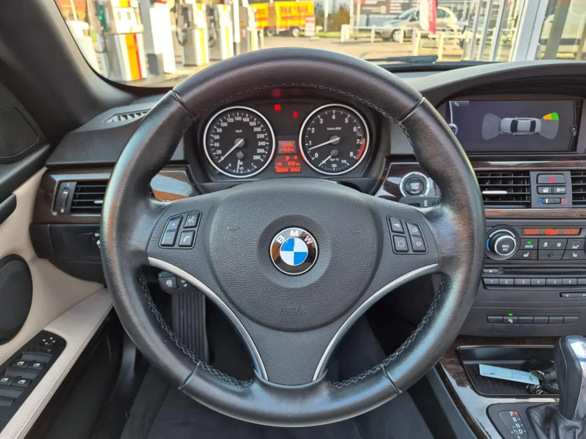 325i Exclusive
