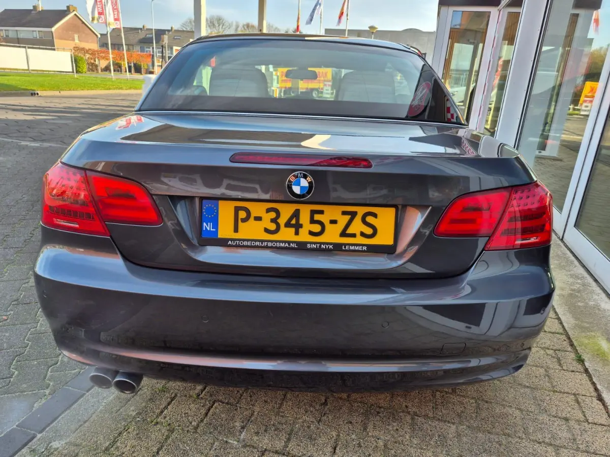 325i Exclusive