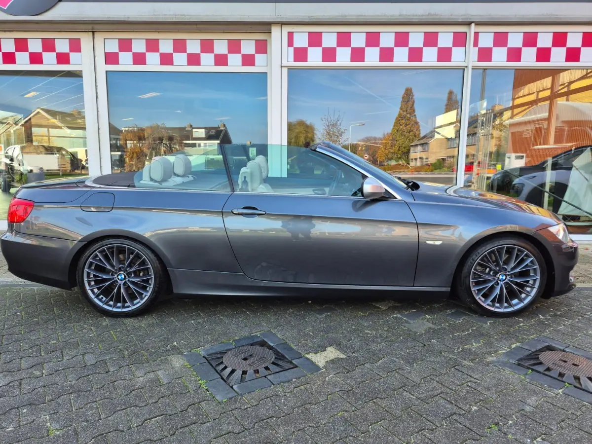 325i Exclusive