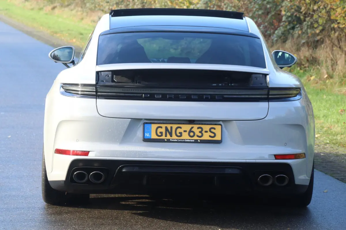 2.9 4 E-Hybrid | Pano | VOL!