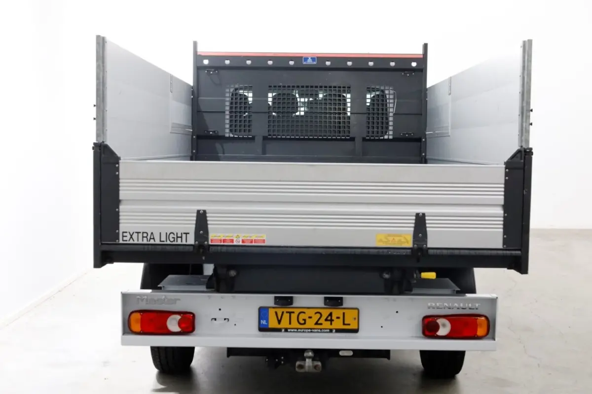 T35 2.3 dCi 145pk L3 D.C. Kipper met hoge boorden 01-2023