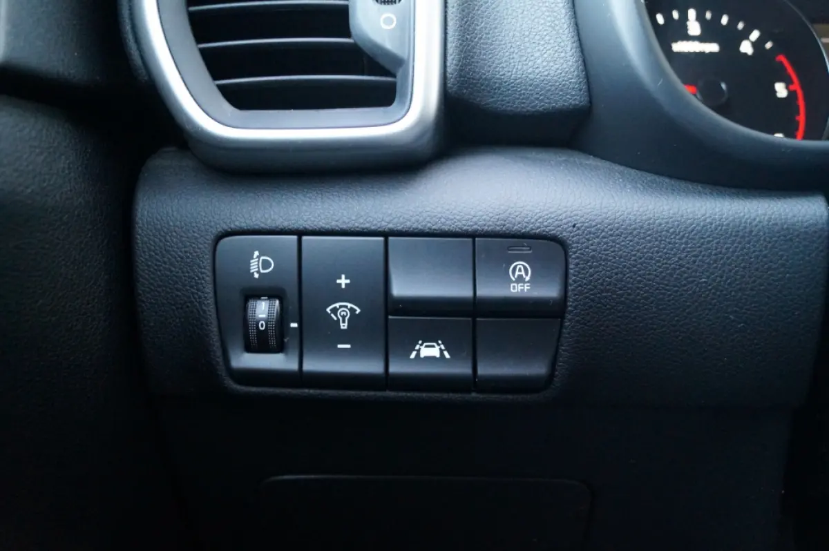 1.6 CRDi 136pk MHEV DynamicLine -NAVI-ECC-CAM-