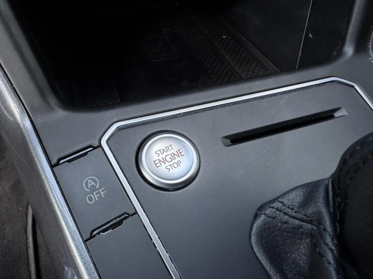 1.0 TSI 110pk R-Line DSG ACC Virtuele CockpitCarPlay Camera Leder LED Stlvw Garantie