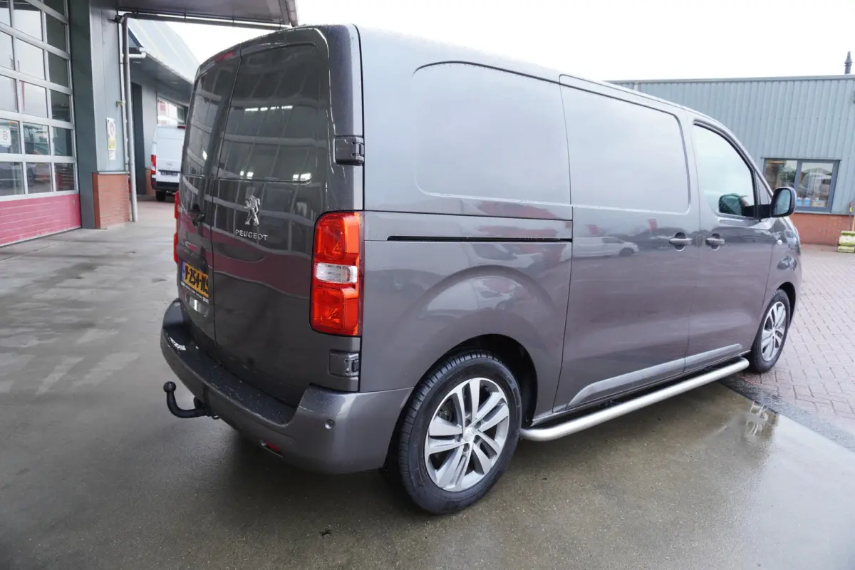 227S 2.0 BlueHDI 180 Premium Pack Automaat Nr. V101 | Airco | Cruise | Navi | Camera