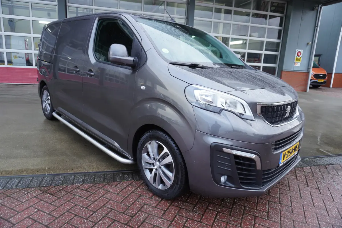 227S 2.0 BlueHDI 180 Premium Pack Automaat Nr. V101 | Airco | Cruise | Navi | Camera