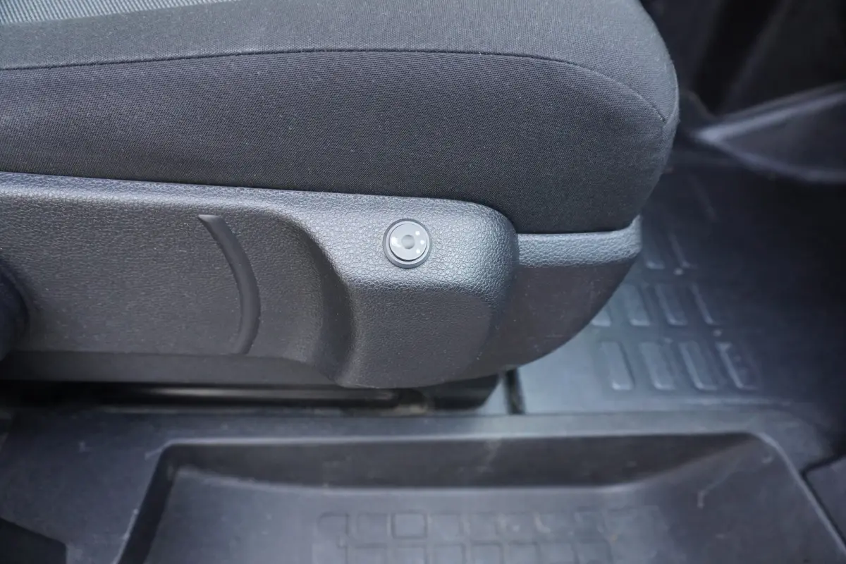 227S 2.0 BlueHDI 180 Premium Pack Automaat Nr. V101 | Airco | Cruise | Navi | Camera