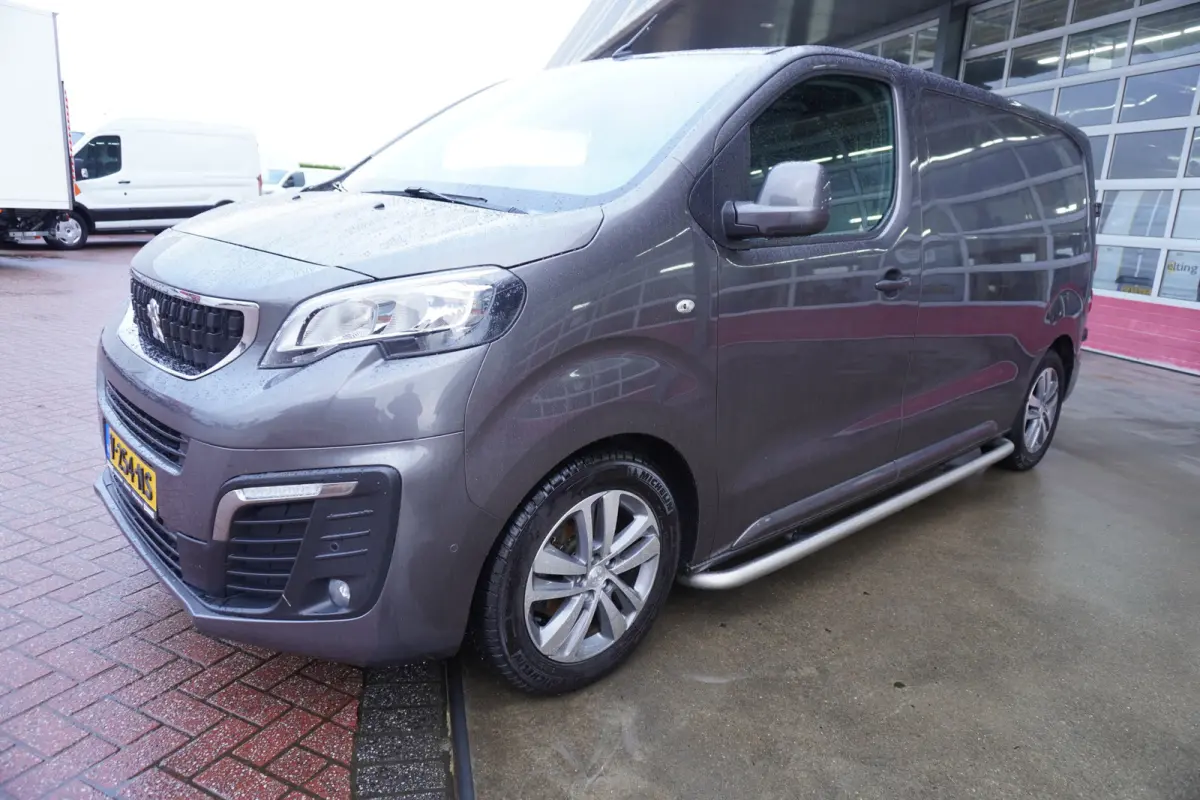 227S 2.0 BlueHDI 180 Premium Pack Automaat Nr. V101 | Airco | Cruise | Navi | Camera