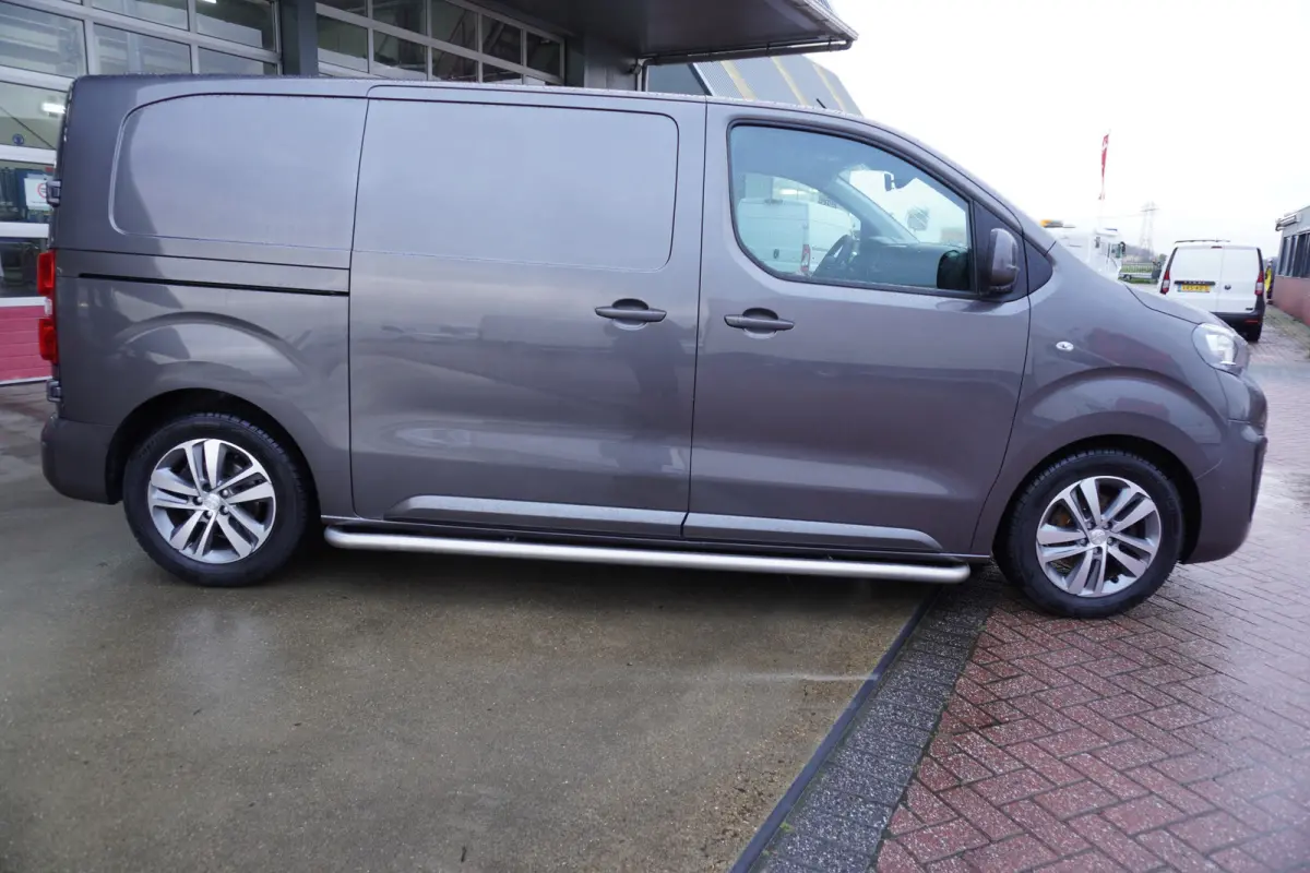 227S 2.0 BlueHDI 180 Premium Pack Automaat Nr. V101 | Airco | Cruise | Navi | Camera