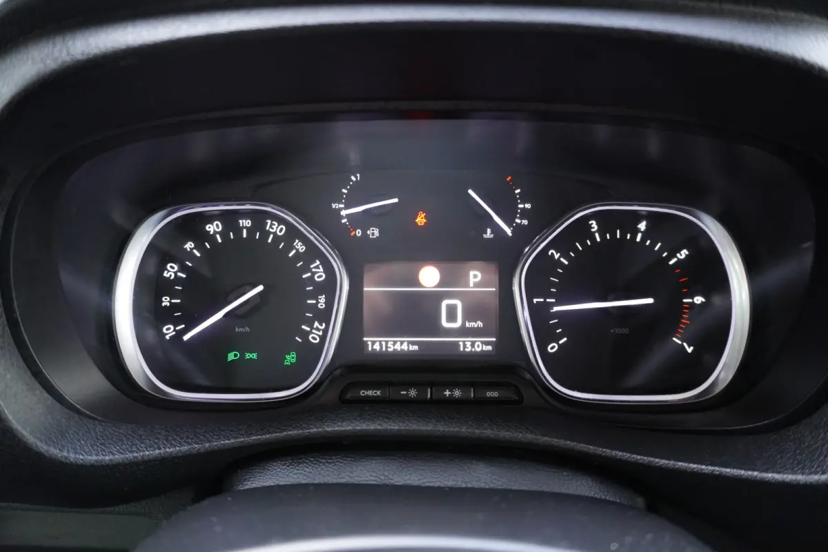 227S 2.0 BlueHDI 180 Premium Pack Automaat Nr. V101 | Airco | Cruise | Navi | Camera