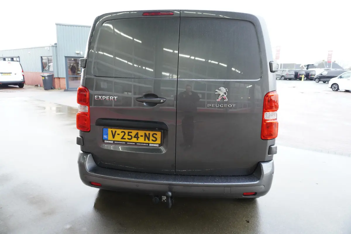 227S 2.0 BlueHDI 180 Premium Pack Automaat Nr. V101 | Airco | Cruise | Navi | Camera