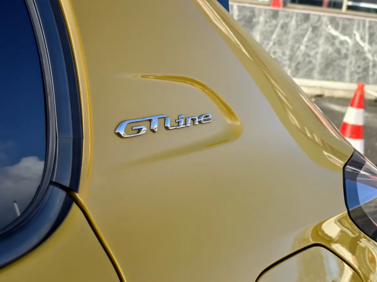 1.2 PureTech GT-Line / AUTOMAAT / LAGE KM / FULL OPTION /