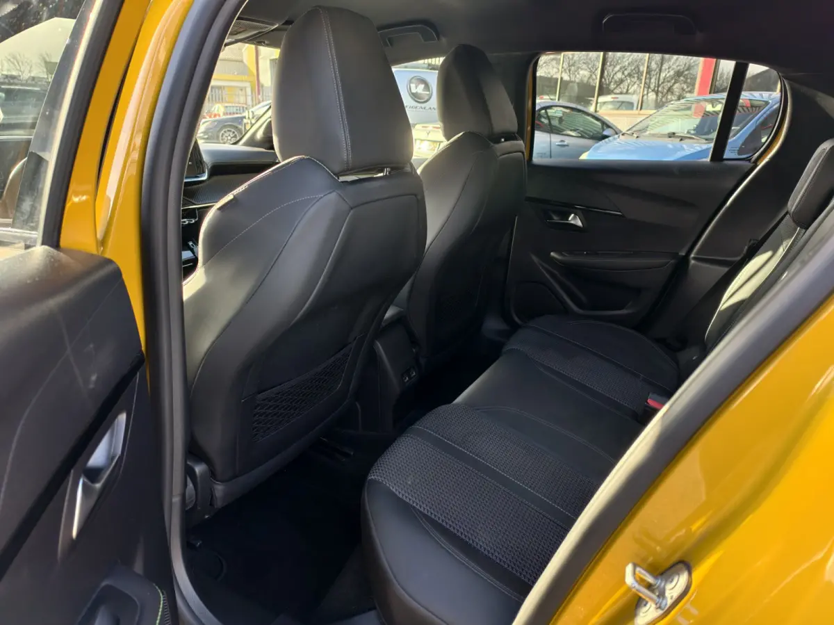 1.2 PureTech GT-Line / AUTOMAAT / LAGE KM / FULL OPTION /