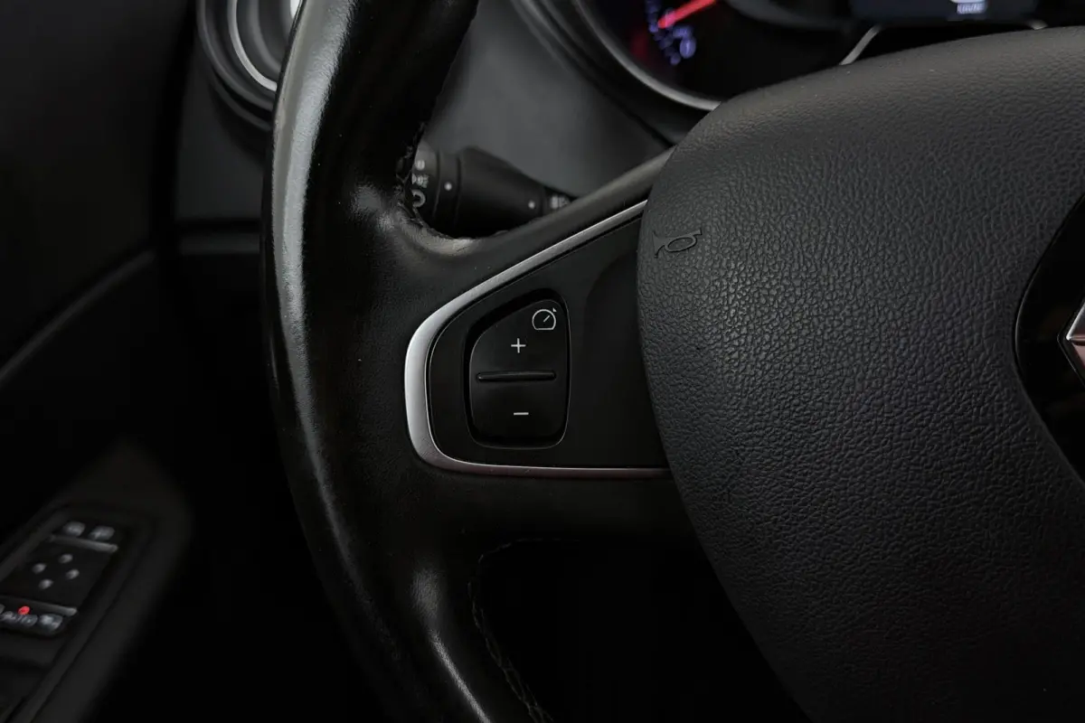 1.2 TCe Intens | Trekhaak | CarPlay | Camera | Navigatie | Climate Control |
