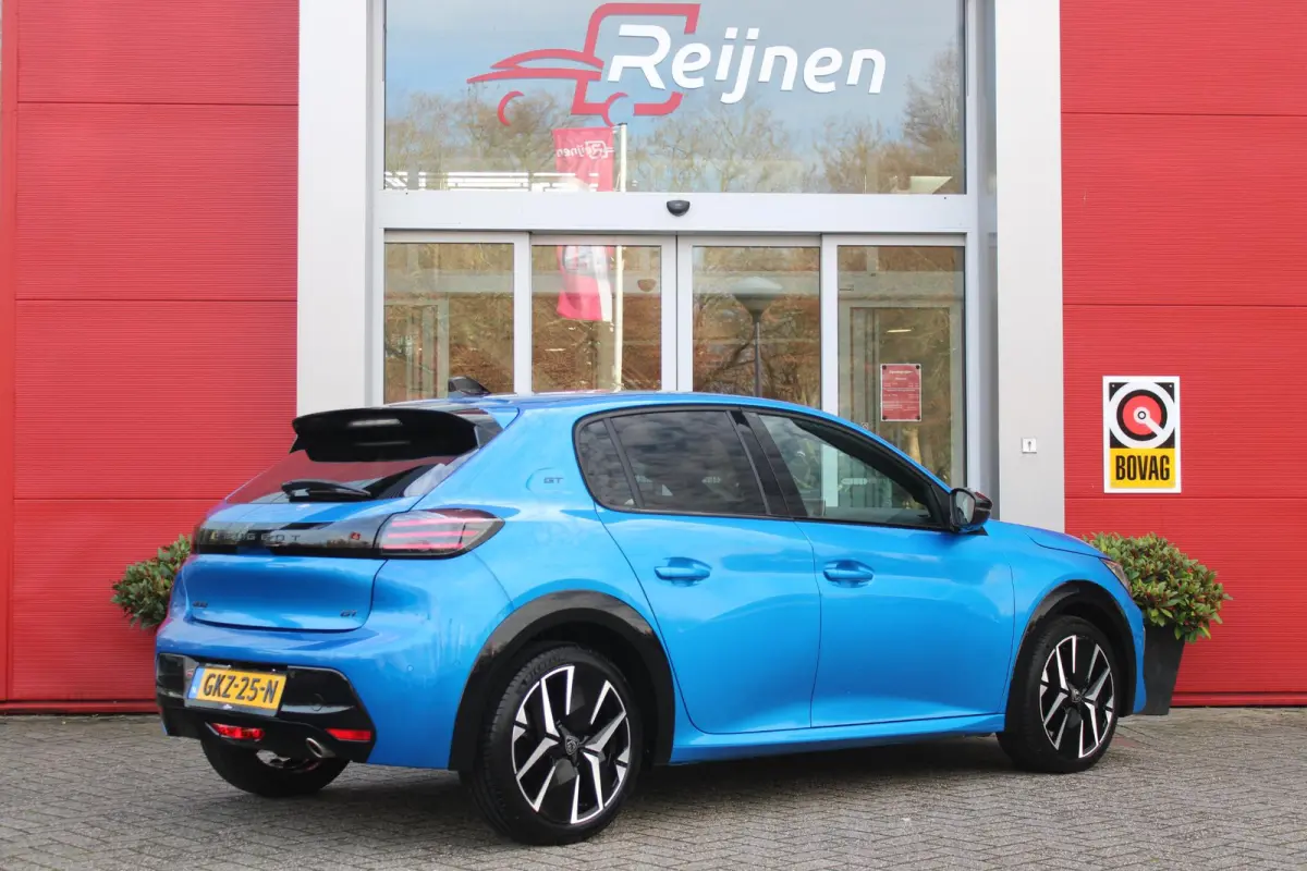 1.2 100PK GT | PANORAMA DAK | KEYLESS ENTRY/START | DRAADLOZE APPLE CARPLAY/ANDROID AUTO | CAMERA VOOR + ACHTER | DRAADLOZE TELEFOONLADER | 17" LICHTEMTALEN VELGEN | FULL LED KOPLAMPEN | DOD