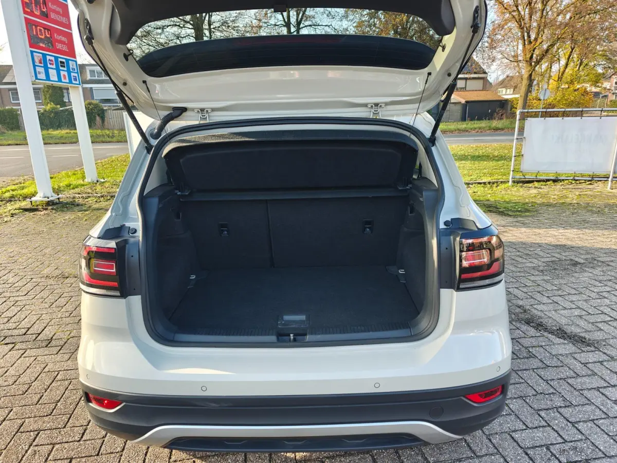 1.0 TSI Style | Org. NL | LED verlichting | Carplay | Navigatie | Dealer onderhouden