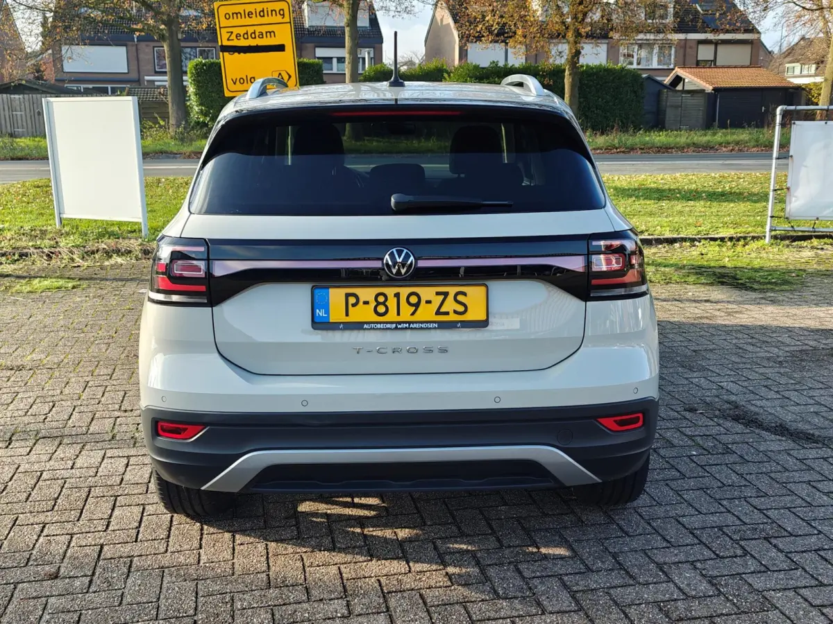 1.0 TSI Style | Org. NL | LED verlichting | Carplay | Navigatie | Dealer onderhouden