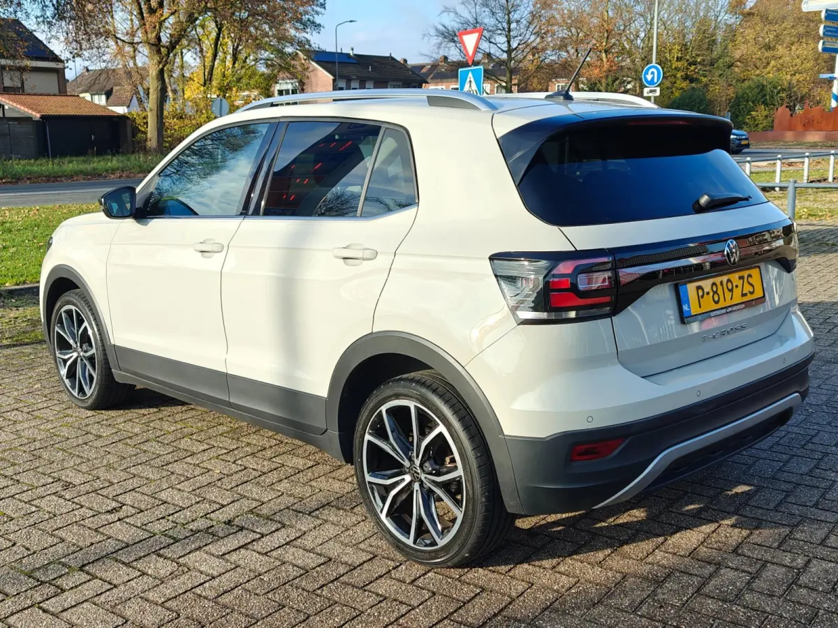 1.0 TSI Style | Org. NL | LED verlichting | Carplay | Navigatie | Dealer onderhouden