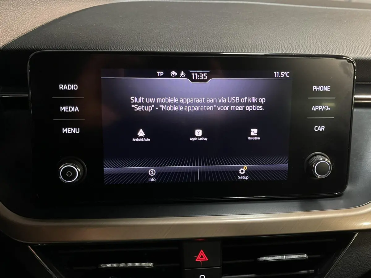 1.0 TSI Business Edition 16"/ Stoel + stuurverwarming/Keyless/Camera/Apple Carplay & Android Auto/PDC v+a/Climate