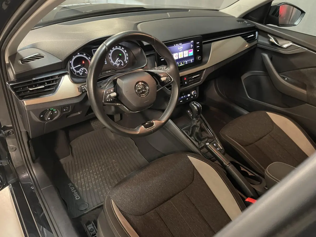 1.0 TSI Business Edition 16"/ Stoel + stuurverwarming/Keyless/Camera/Apple Carplay & Android Auto/PDC v+a/Climate