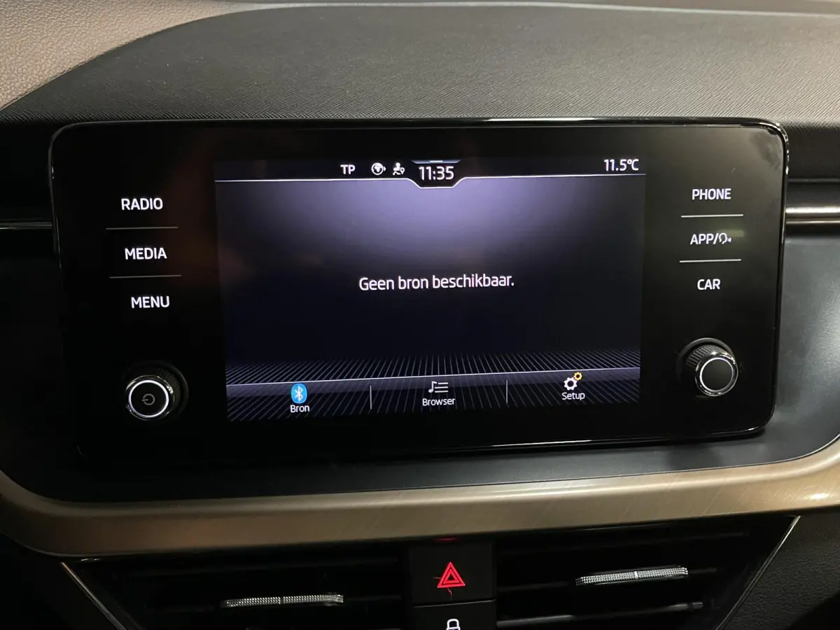 1.0 TSI Business Edition 16"/ Stoel + stuurverwarming/Keyless/Camera/Apple Carplay & Android Auto/PDC v+a/Climate