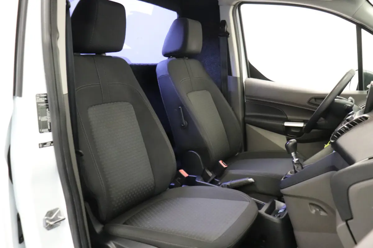 1.5 EcoBlue EURO 6 - Airco - Navi - Trekhaak - €9.900,- Excl.